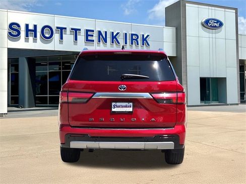 Used 2023 Toyota Sequoia Capstone image 7