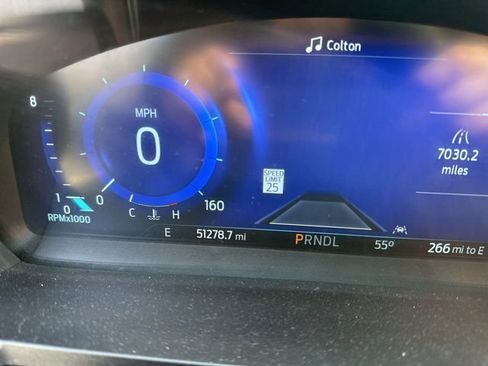 Used 2023 Ford Explorer King Ranch w/ Technology Package image 8