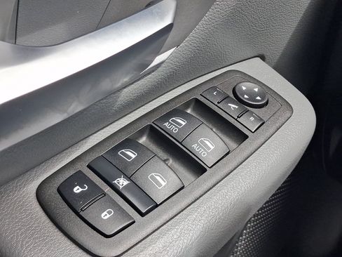 Used 2022 RAM 1500 Big Horn AWD/4WD image 13