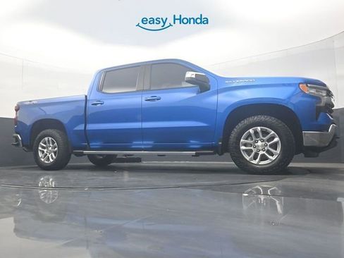 Used 2022 Chevrolet Silverado 1500 LT w/ Protection Package AWD/4WD image 26