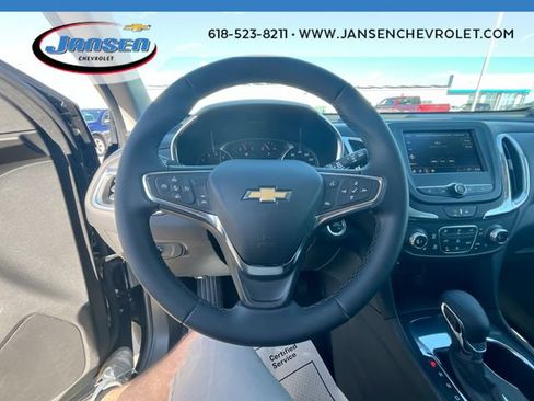 Used 2024 Chevrolet Equinox LT FWD image 12