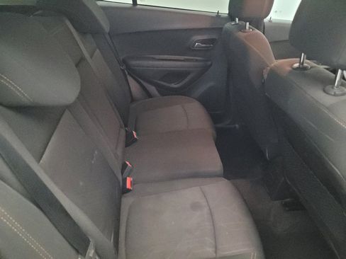 Used 2018 Chevrolet Trax LT AWD/4WD image 19