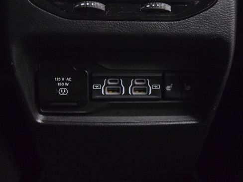 Used 2024 Jeep Grand Cherokee Limited w/ Luxury Tech Group II AWD/4WD image 34