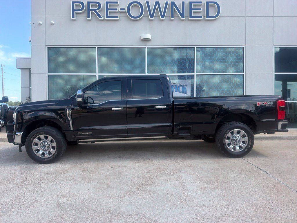 Used 2023 Ford F350 Lariat w/ Lariat Ultimate Package AWD/4WD image 1