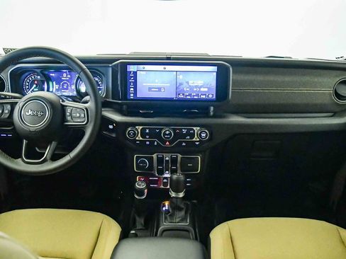 Used 2025 Jeep Wrangler Unlimited Sport S 4xe AWD/4WD image 15
