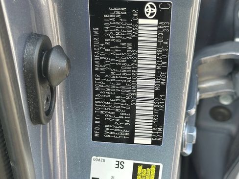 Used 2024 Toyota Corolla LE FWD image 40