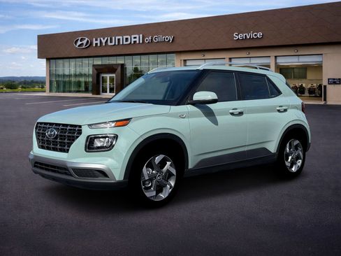 New 2026 Hyundai Venue SEL FWD image 2