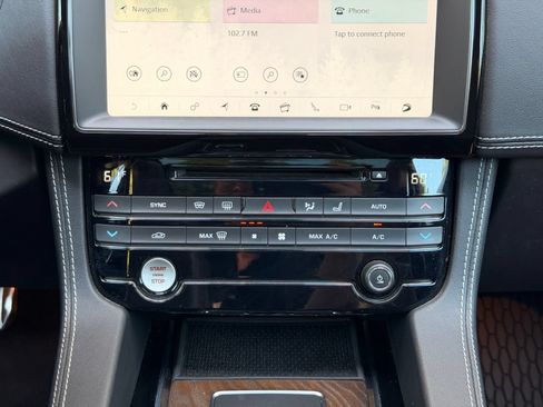 Used 2020 Jaguar F-PACE S AWD/4WD image 20