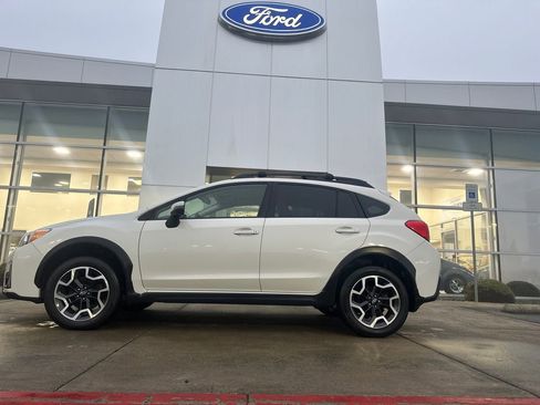 Used 2016 Subaru Crosstrek 2.0i Limited image 1