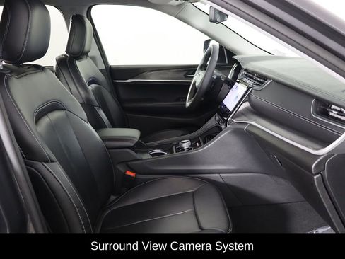 Used 2023 Jeep Grand Cherokee Limited w/ Luxury Tech Group II RWD image 18