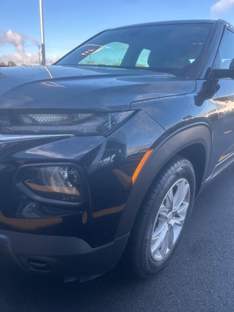 Used 2023 Chevrolet TrailBlazer LS FWD image 3