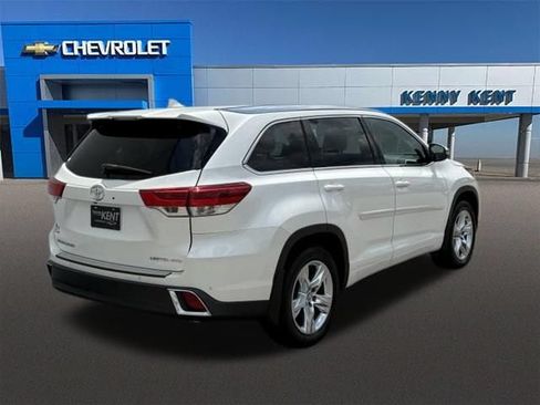 Used 2017 Toyota Highlander Limited AWD/4WD image 5