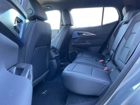 New 2026 Chevrolet Equinox EV LT image 12