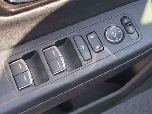 Used 2025 Honda CR-V EX-L image 13