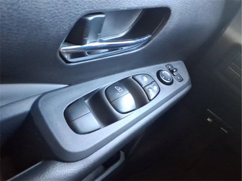 Used 2023 Nissan Kicks SR w/ SR Premium Package image 26