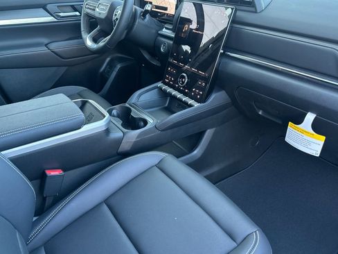 New 2026 GMC Terrain Elevation w/ Elevation Premium Package image 18