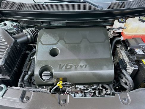 Used 2023 Chevrolet Traverse LT FWD image 30