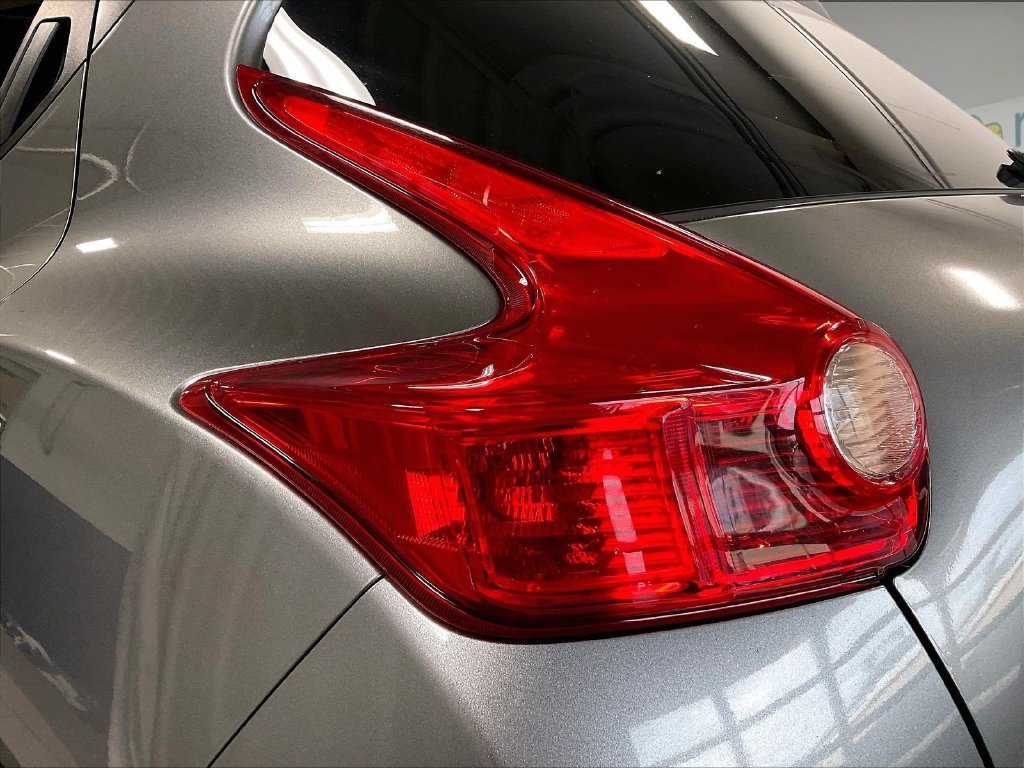 Used 2013 Nissan Juke SV AWD/4WD image 33
