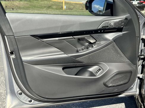 Certified 2024 BMW 530i w/ M Sport Package image 21