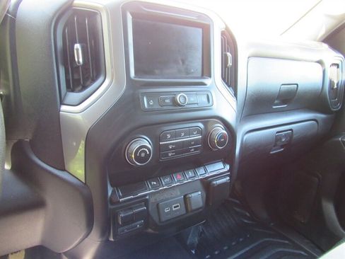 Used 2021 Chevrolet Silverado 2500 W/T w/ WT Convenience Package AWD/4WD image 12