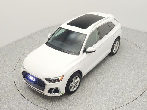 Used 2023 Audi Q5 e Premium Plus w/ Premium Plus Package AWD/4WD image 22