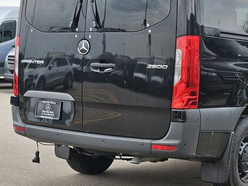 New 2024 Mercedes-Benz Sprinter 2500 image 12