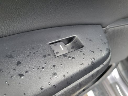 Used 2022 Honda CR-V Touring image 15