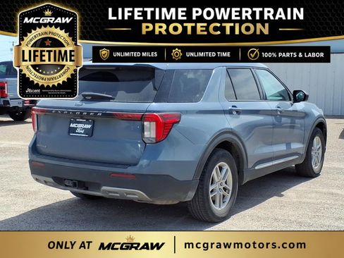 Used 2025 Ford Explorer Active w/ Active Comfort Package RWD image 4
