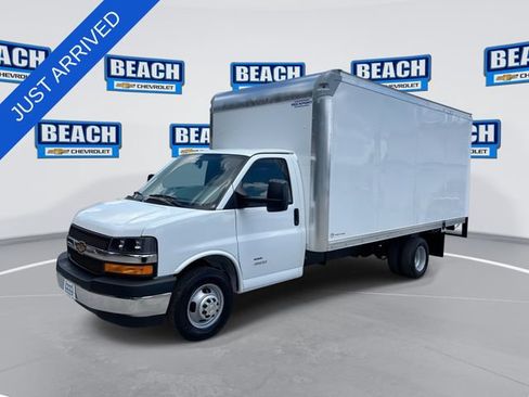 New 2026 Chevrolet Express 4500 w/ Power Convenience Package RWD image 1