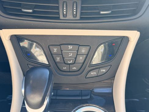 Used 2019 Buick Envision Preferred FWD image 24