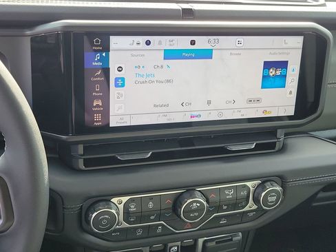 New 2026 Jeep Gladiator Mojave image 8