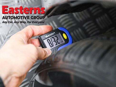 Used 2016 Toyota Camry XLE FWD image 29