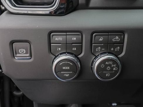 New 2026 GMC Sierra 1500 Denali w/ Denali Reserve Package AWD/4WD image 22