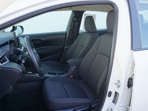 Used 2024 Toyota Corolla LE image 11