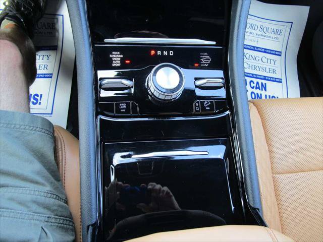 Certified 2024 Jeep Grand Cherokee Summit AWD/4WD image 32