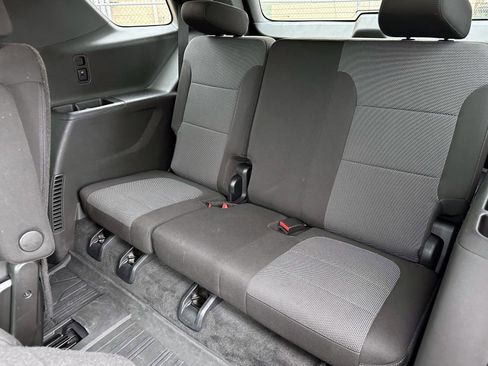Used 2023 Chevrolet Traverse LT image 10