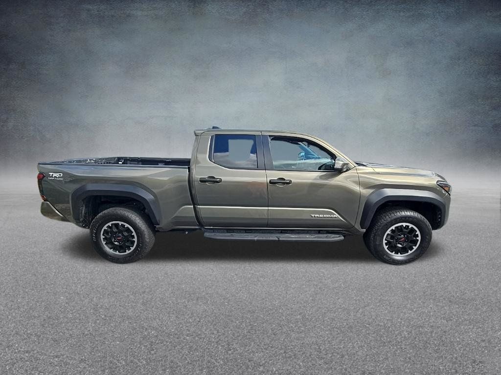 Used 2024 Toyota Tacoma TRD Off-Road w/ TRD Off Road Premium Package AWD/4WD image 11