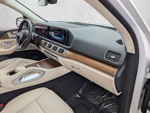 Used 2024 Mercedes-Benz GLE 450 4MATIC image 19