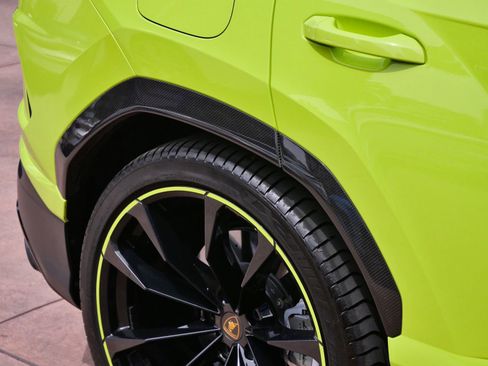 Used 2022 Lamborghini Urus image 25