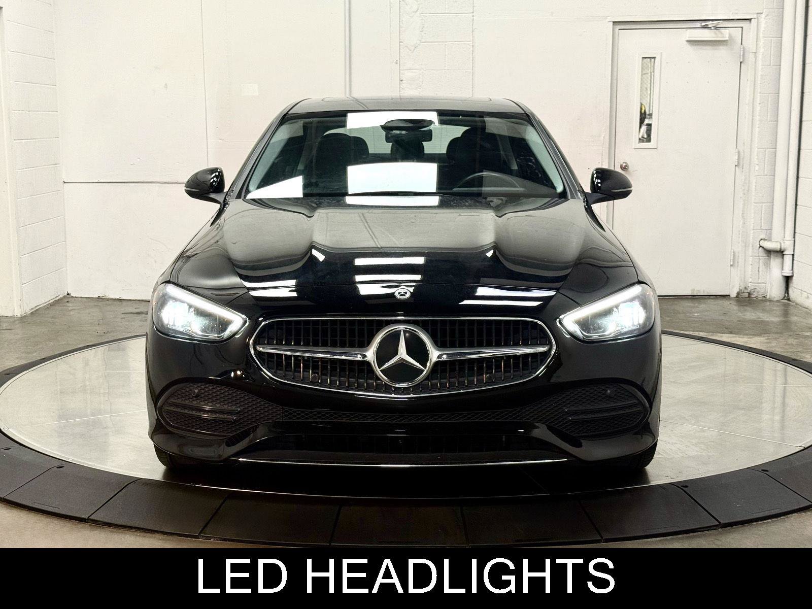 Used 2023 Mercedes-Benz C 300 4MATIC Sedan image 3
