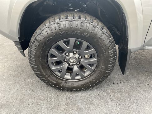 Used 2023 Toyota Tacoma SR5 image 8