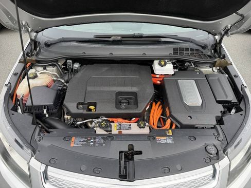 Used 2011 Chevrolet Volt Premium w/ Premium Trim Package FWD image 21