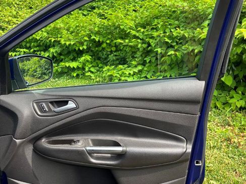 Used 2013 Ford Escape SEL AWD/4WD image 25