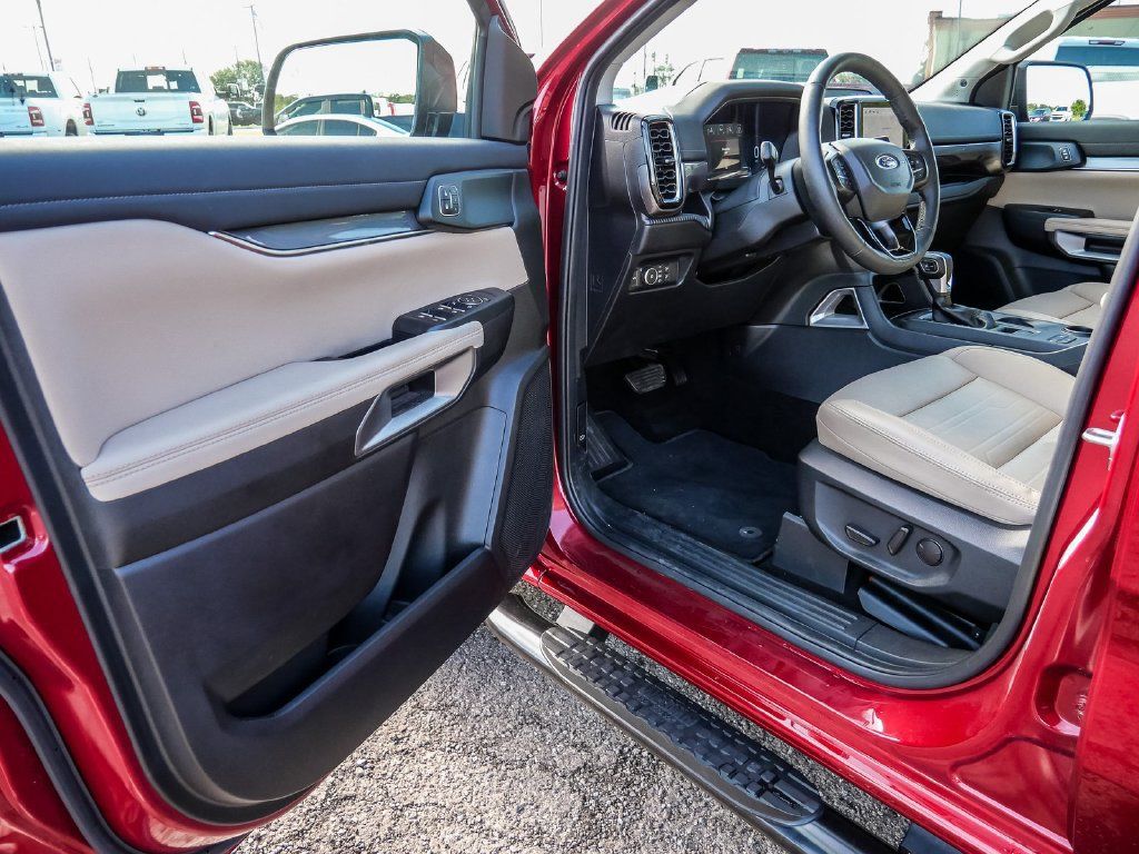 Used 2025 Ford Ranger Lariat w/ Trailer Tow Package RWD image 31