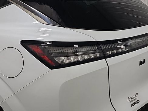 New 2025 Nissan Murano SL image 36