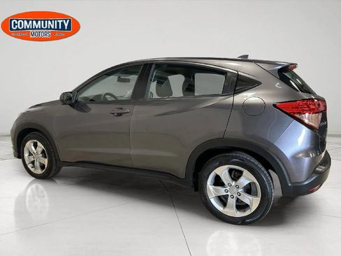 Used 2016 Honda HR-V LX image 4
