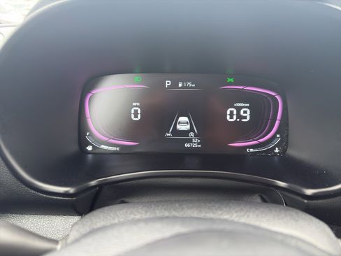 Used 2023 Kia Soul LX image 13