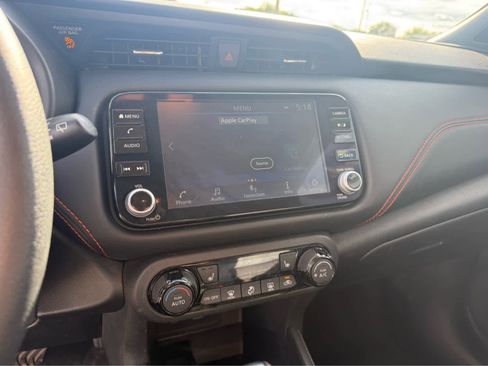 Used 2024 Nissan Kicks SR w/ SR Premium Package image 10