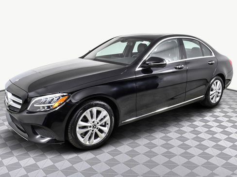 Used 2020 Mercedes-Benz C 300 Sedan image 4