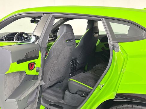 Used 2024 Lamborghini Urus S image 27